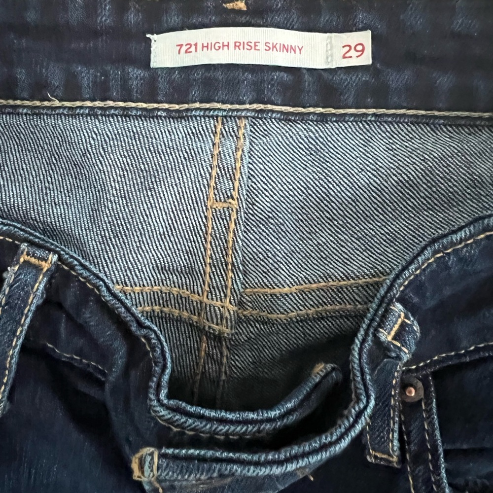 Levi’s 721 toothpick high rise jeans